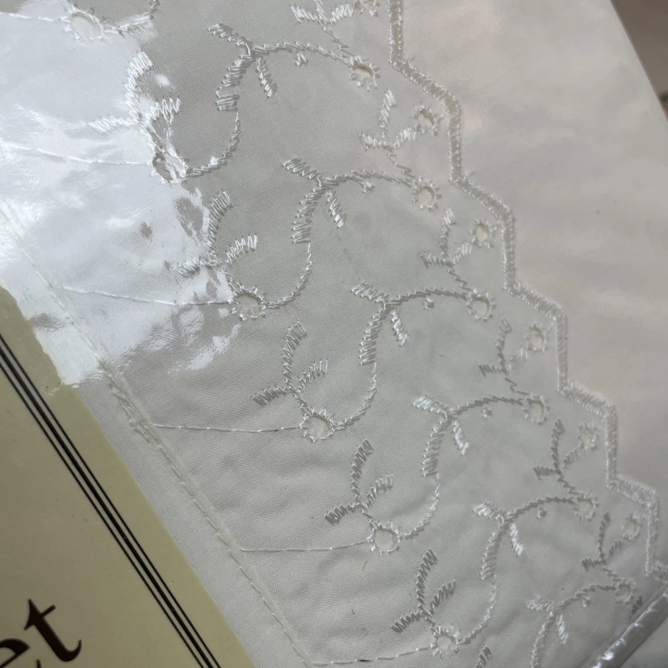 Renaissance Eyelet Collection King Sheet Set Ivory 200 Thread Count Cotton Poly - Image 3 of 4