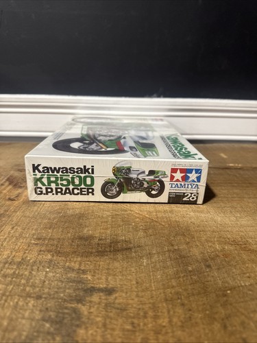 TAMIYA KAWASAKI KR500 1/12 . Item14028 Sealed from Japan - Picture 5 of 6