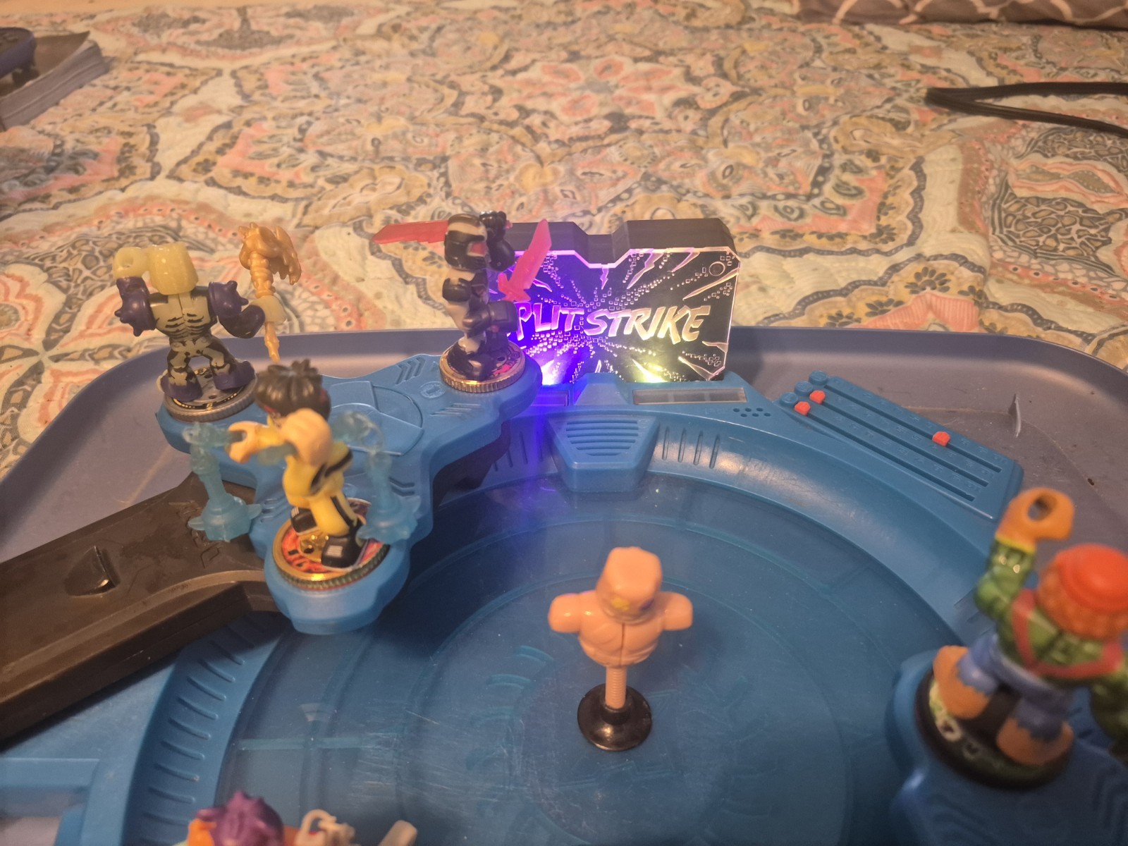 Akedo Warrior Lot - with Split Strike Arena | eBay