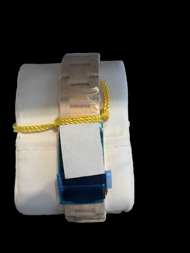 Invicta Minnie Mouse 型号 #32487 手表 — 第 4/4 张图片