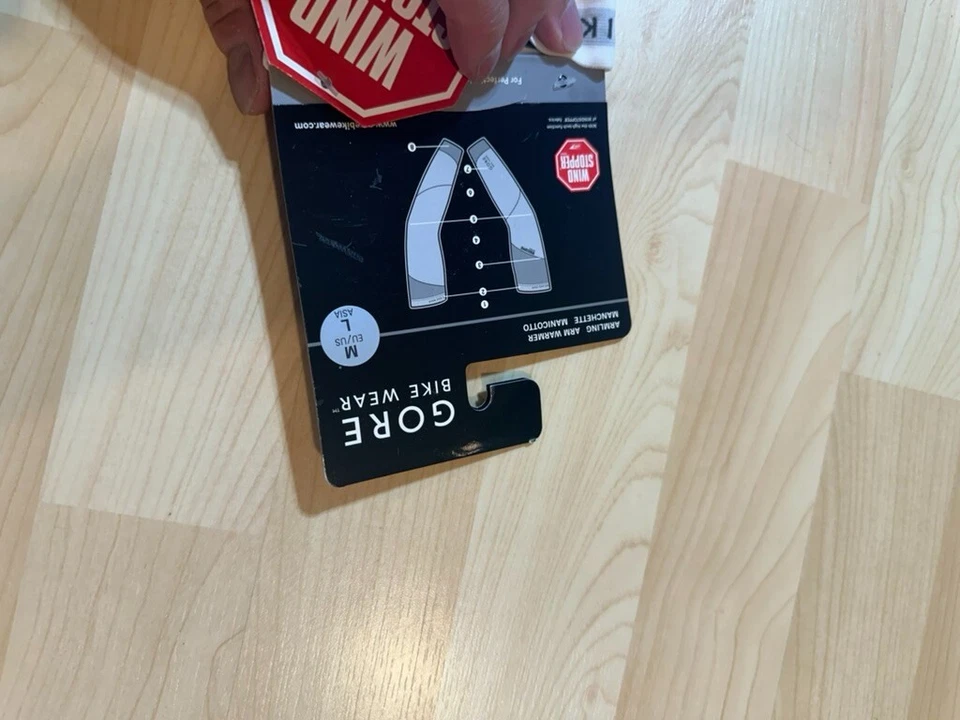 NIP Gore Windstopper Arm Warmers~Unisex~Size Small~Great For Running/Biking - Image 3 of 4