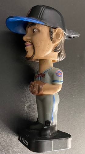 MIKE PIAZZA - MINI BOBBLE HEAD - NEW YORK METS - 3" TALL - USED PRE-OWNED - Picture 6 of 7