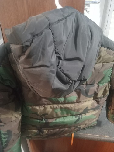 Nike Air Jordan Puffer Jacket Coat Boys xs 3-4 Army Green And Black - Picture 4 of 4