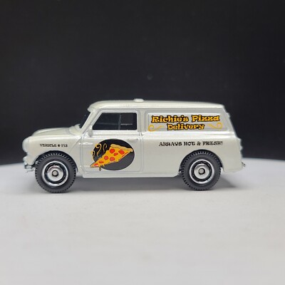 Matchbox '65 Austin Mini Van Richies Pizza (2009 Multipack - 10