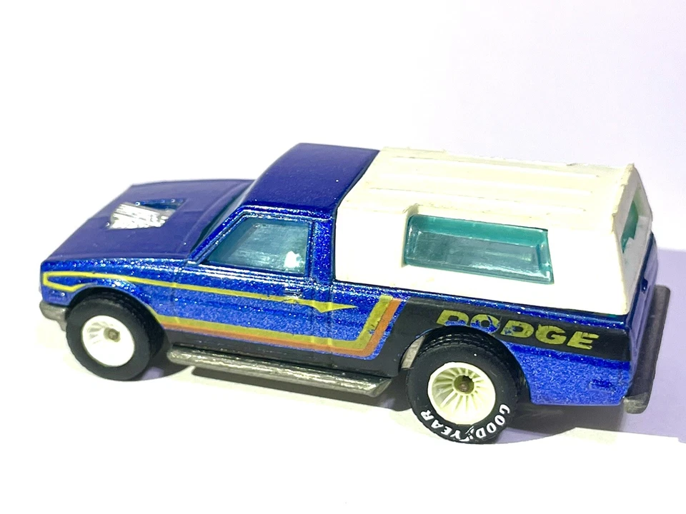 Hot Wheels Real Riders Azul Dodge D-50 HiRakers Bujes Blancos!!!!!!! ultra raro Foto 3 de 4