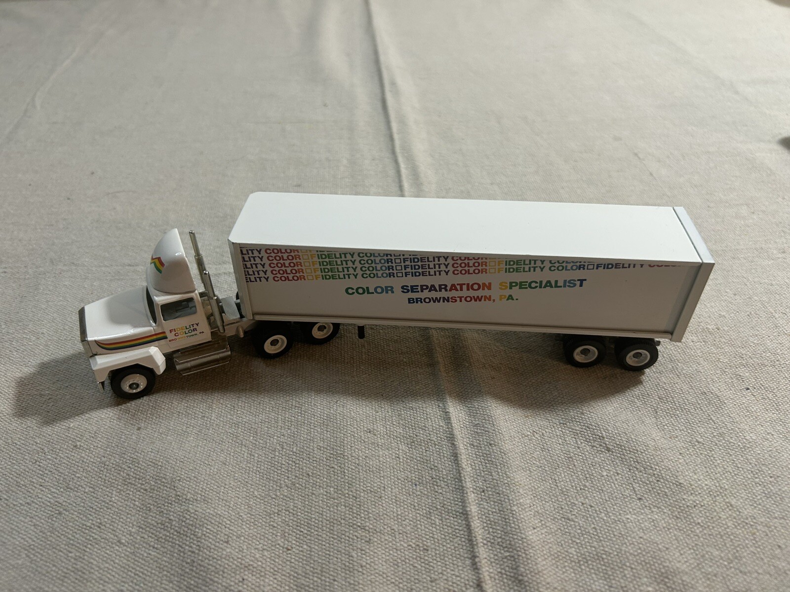 Vintage 1988 Winross Fidelity Color Separation Specialist Toy Truck