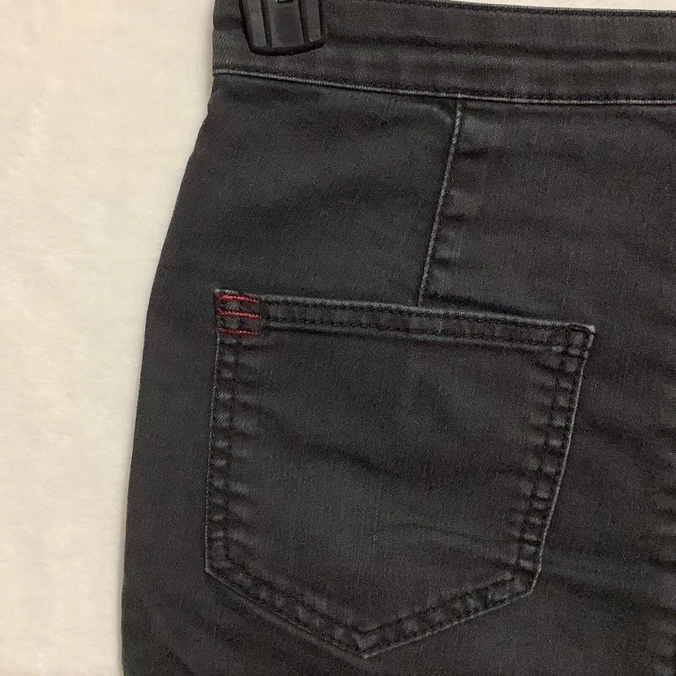 Pantalones Cortos BDG Para Mujer Talla 28 Negros Urban Outfitters Cintura Alta Denim Mamá Pantalones Cortos Foto 4 de 4