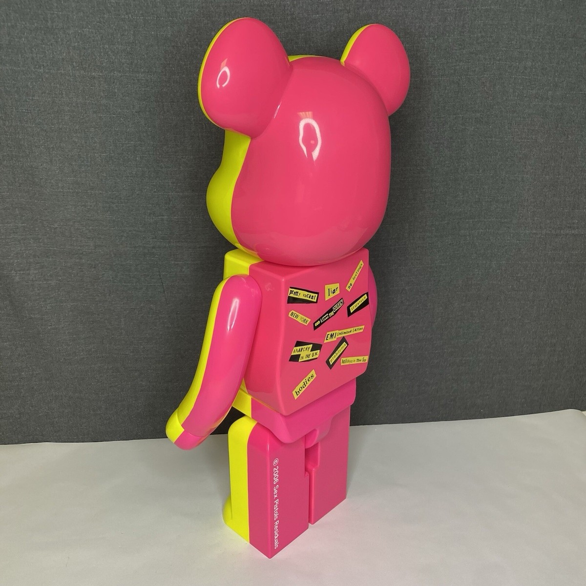 2006 Medicom Bearbrick Sex Pistols 1000% w⁄Box Never Mind the