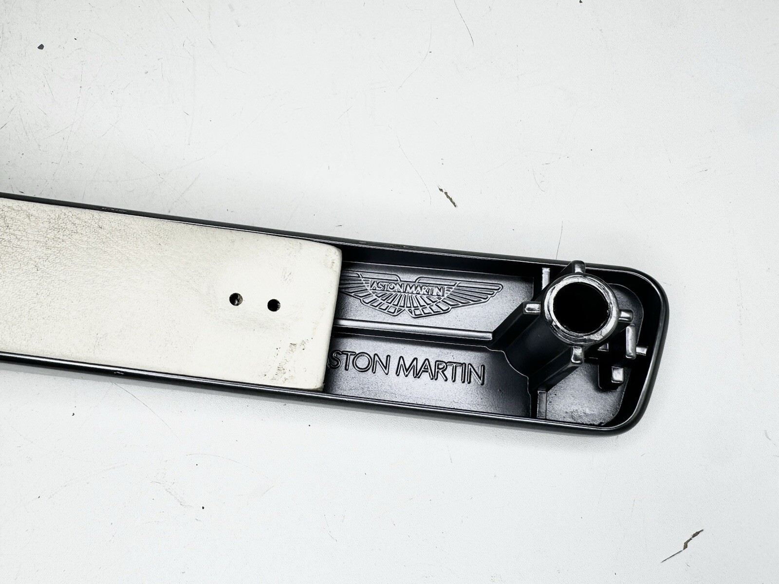 ✅ 2005 - 2016 Aston Martin DB9 Passenger Right Door Handle Trim Interior OEM