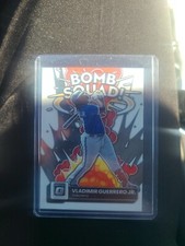 2022 Donruss Optic Bomb Squad Vladimir Guerrero JR  Blue Jays Insert