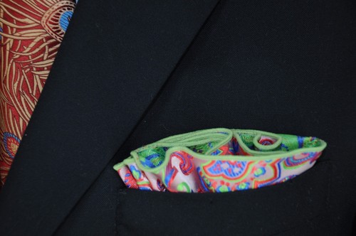 Lord R Colton Masterworks Pocket Round Vesuvio Pink Paisley Silk $75 Retail New - Picture 2 of 2