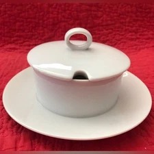 White Porcelain Bowl with Lid and Attached Saucer 6.5 in Modern Design