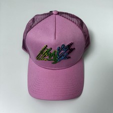 Vintage Levis pink trucker hat with mesh back and embroidered logo unisex, BNWT