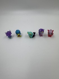 Mixed Lot of 20 Miniature Hatchimals Colleggtibles Plastic Figures
