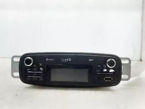 281154149R Sistema Audio Radio per RENAULT CLIO IV Authentique 2013 5615452 - Foto 1 di 10