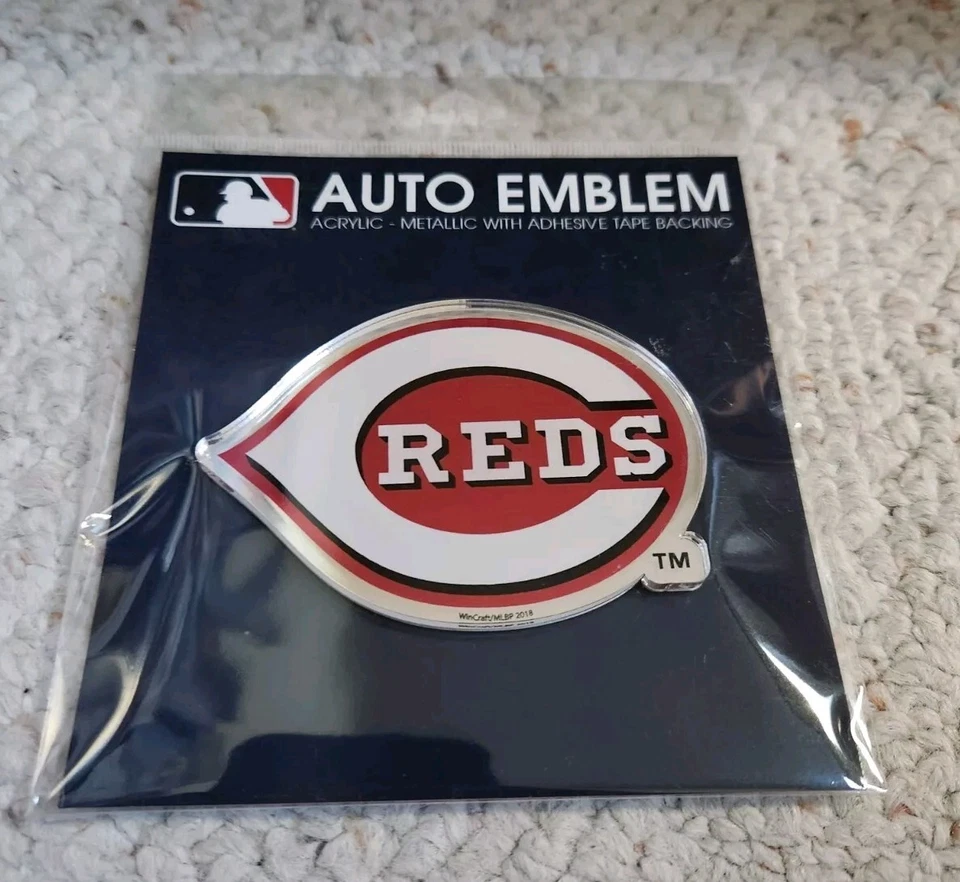 MLB Cincinnati Reds WinCraft Metallic Acrylic Auto Emblem! New - Image 3 of 4