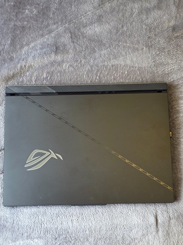 ASUS ROG Strix SCAR 18 | GeForce RTX 4090 |G834JY, QHD+ 240Hz, i9 13980HX, 32GB - Photo 5/7