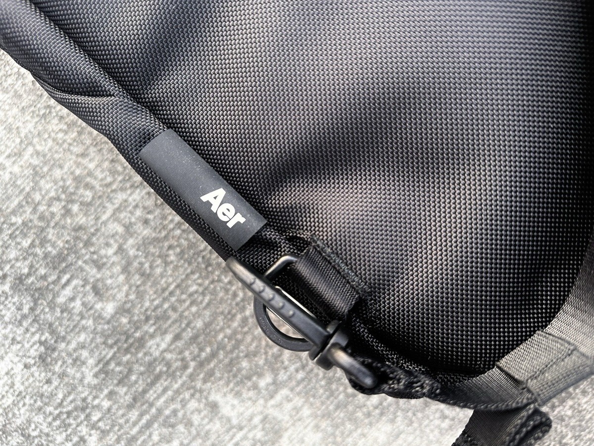 Aer Sling Bag 3 Black Travel EDC Work Commute Carry Compact