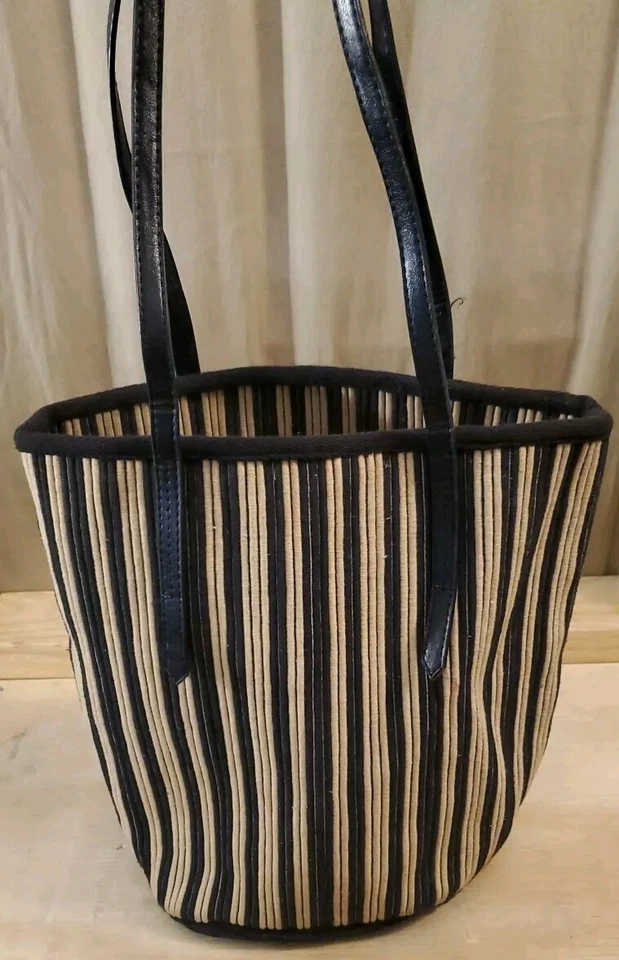 Bolso de hombro Zara marrón crema a rayas Foto 3 de 4