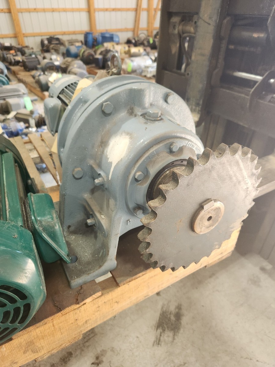 もも SUMITOMO CYCLO CHHM2-4165DB-B-231 2hp 1.5kw 3ph 231:1 TC- F