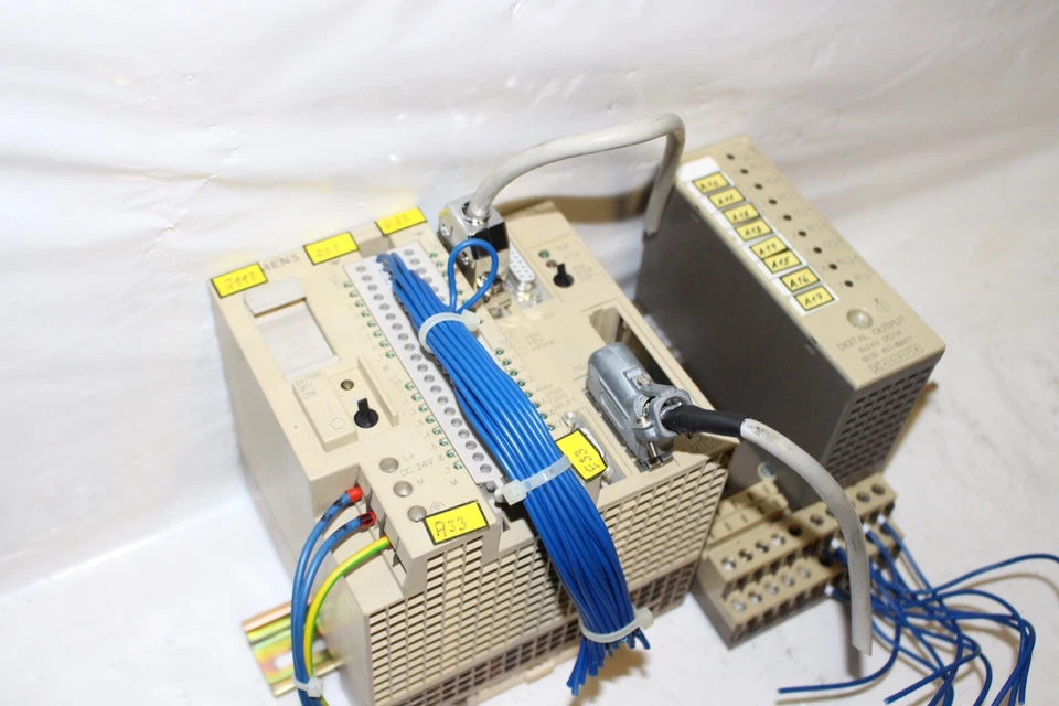 Siemens SIMATIC S5 Compact CPU S5-95 + Carte Sorties Siemens Simatic S5 6ES5 451 - Photo 3/4