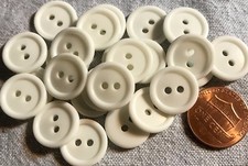 24 Shiny Off-White Plastic Sew-through 2-hole Buttons 9/16" 14.5mm Lot  4287