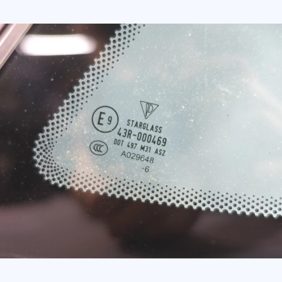 2006-2009 Porsche 987.1 Cayman Left Rear Drivers Side Quarter Window Glass OEM — 第 2/3 张图片