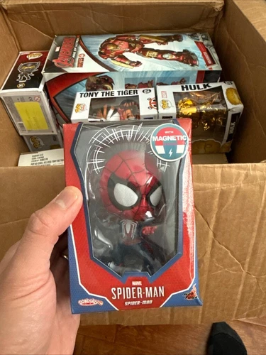 Marvel Hot Toys Spider-Man Lejos de Casa Cosbaby Cosb631 Web Versión Oscilante