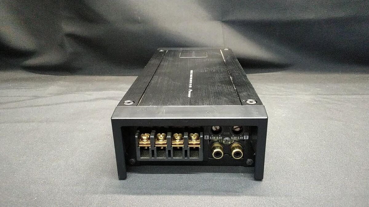 PIONEER carrozzeria PRS-D700 2-Channel Amplifier Used Car PIONEER carrozzeria PRS-D700 2-Channel Amplifier Used Car