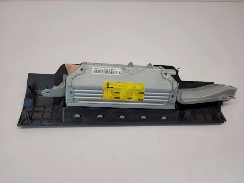 2011-2016 SCION TC Base RH Passenger Knee Air Bag 7399021010B0 Foto 3 de 4