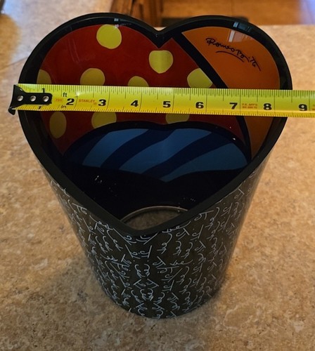 Romero Britto Glass Heart Shaped Wine Champagne Bucket or Vase - Picture 9 of 10