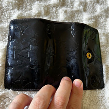 Louis Vuitton Black Monogram Vernis Leather Snap Key Case Made in Spain