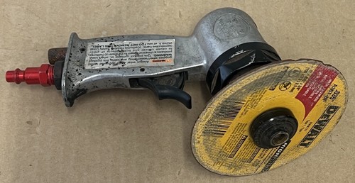 GOOD SHAPE Central Pneumatic 97187 5" High Speed Air Sander with CFM @ 90 PSI - Picture 4 of 6
