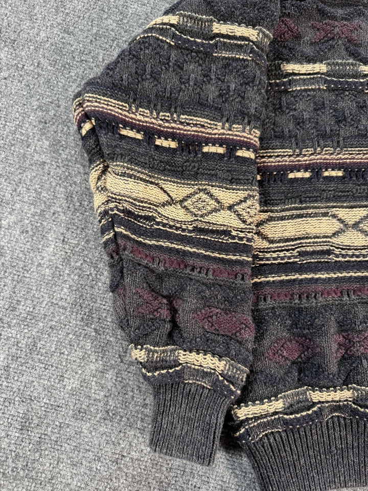 Suéter Roundtree & Yorke Para Hombre Gris Medio Negro Tejido 3D Estilo Coogi Cuello Redondo Foto 3 de 4