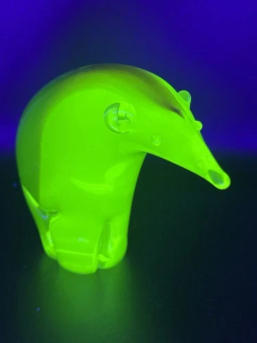 Rare Vaseline Uranium Glass Murano Polar Bear Or Anteater Animal, Glows