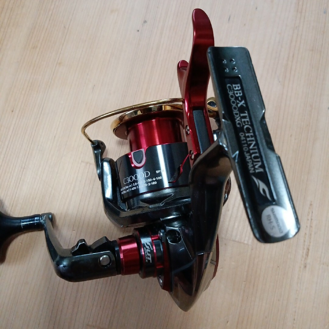 Shimano Reel Popular Bb-X Technium Fireblood Limited Model Shimano Reel Popular Bb-X Technium Fireblood Limited Model