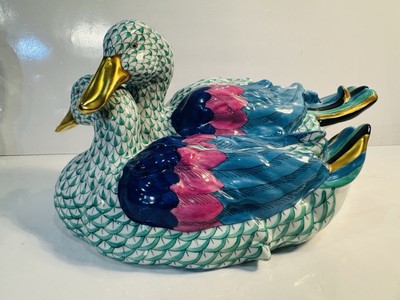 Herend Green Fishnet Medium Loving Ducks 11  Hand Painted w/24k Retail: $2,505