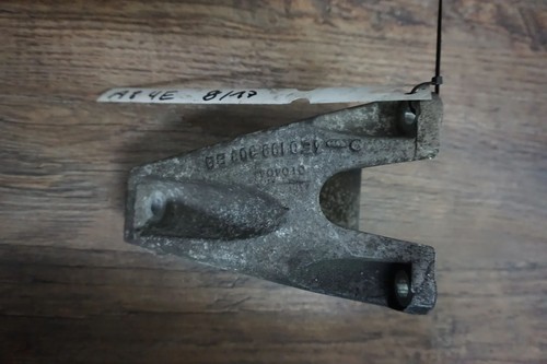 Audi A8 D3 3.0 TDI Quattro 171 kW RECHTS MOTORHALTERUNG 4E0199308BG