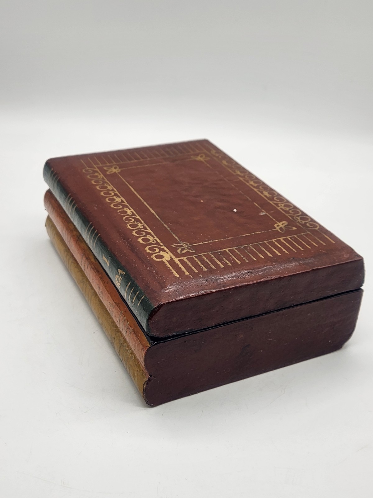 Vintage Silvestri Wooden Faux Book Stack Box Hidden Stash Book Shelf Decor