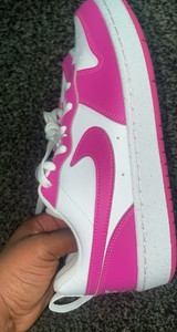 Nike Girls Pink White Low Top Athletic Sneakers Lace Up Comfort Size 8