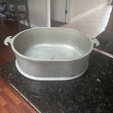Vintage Aluminum Guardian Service Ware Oval  Roaster 13"Diameter.