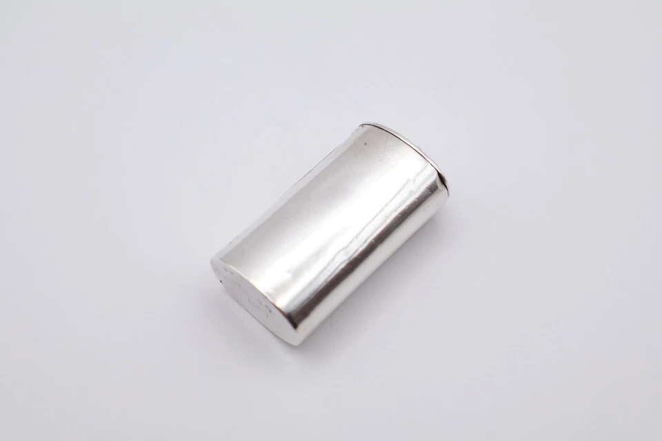 Antigua caja victoriana de plata de ley Vesta con sello Foto 4 de 4