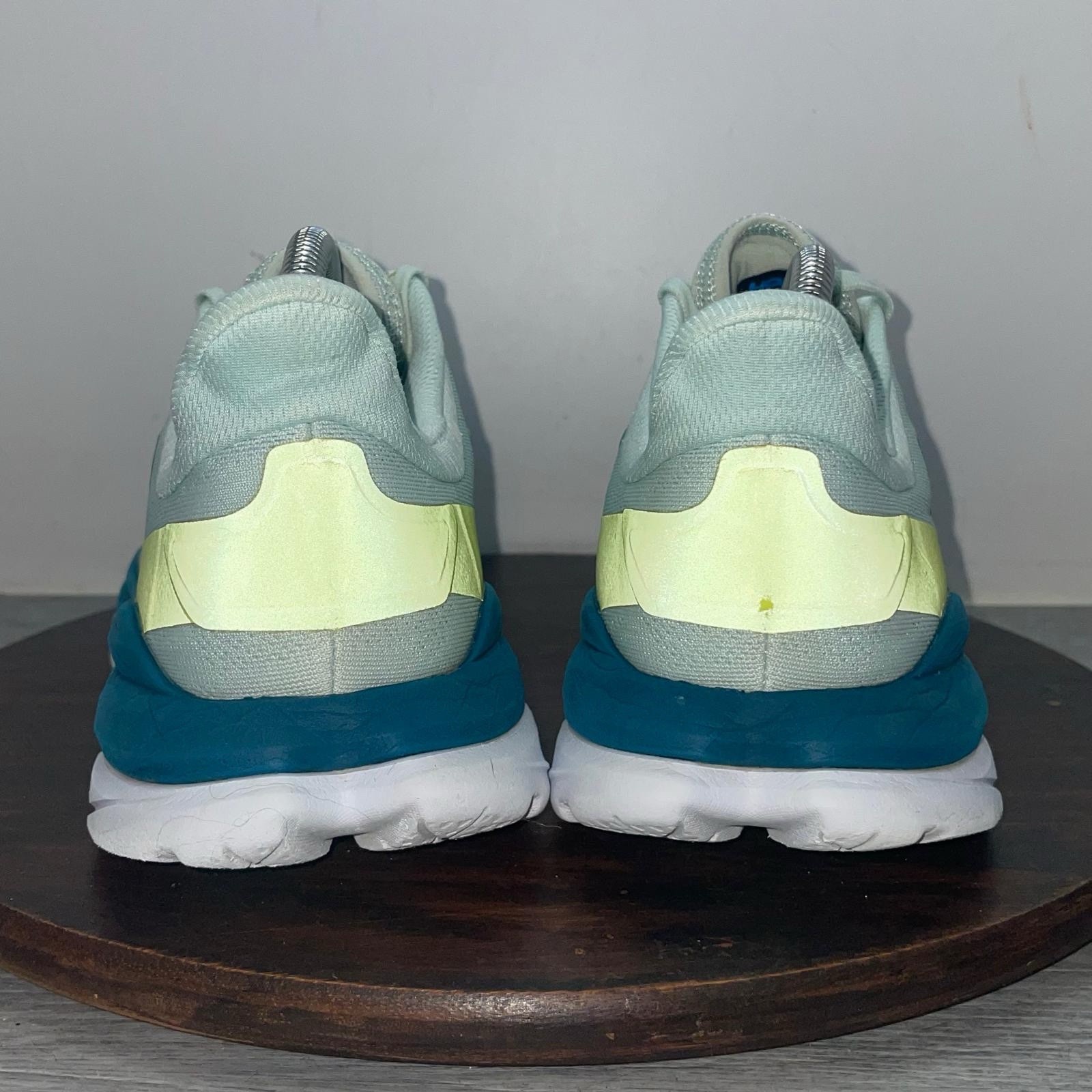 HOKA One One Mach 4 Running Shoes Mens Size 9.5 D Blue Glass/Evening Primrose thumbnail 5