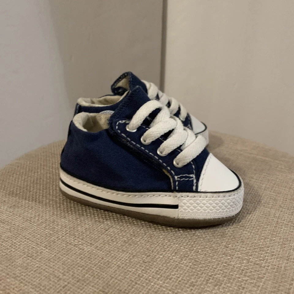 Zapatos de cuna Converse Chuck Taylor All Star infantil talla 1 azul marino Foto 4 de 4