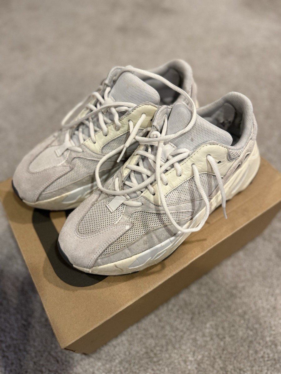 スニーカー  YEEZY WAVE RUNNER 700 Analog Adidas Yeezy Boost 700 Wave Runner Analog Men's Size 10.5