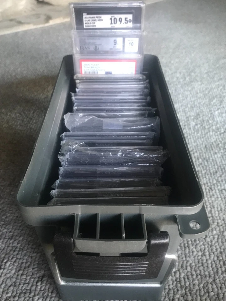 SMALL GRADED SPORTS CARDS CASE STORAGE BOX BGS/PSA Pokémon/TCG SLAB TRAVEL LIGHT - Image 4 of 4