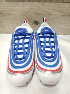 nike air max invigor footlocker