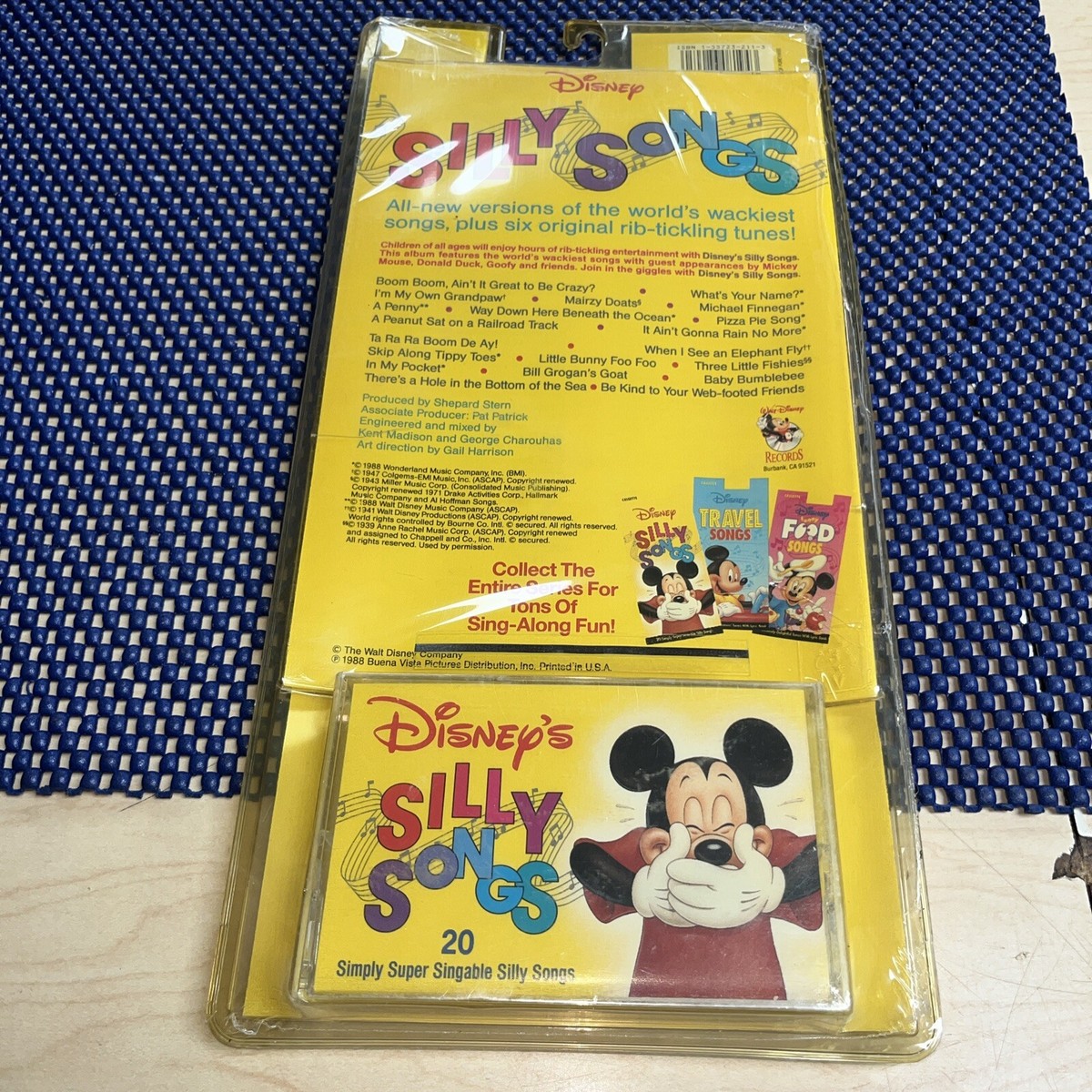 Disney's Silly Songs: 20 Simply Super Singable by Disney (Cassette