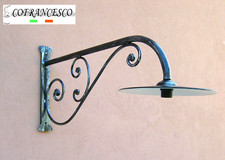 Lampada applique a parete per esterno in ferro battuto 1118 con piatto smaltato