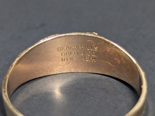 Vintage J Co 10k Black Hills Gold Ring 12k Gold Trim Size 4.75 - Picture 18 of 24